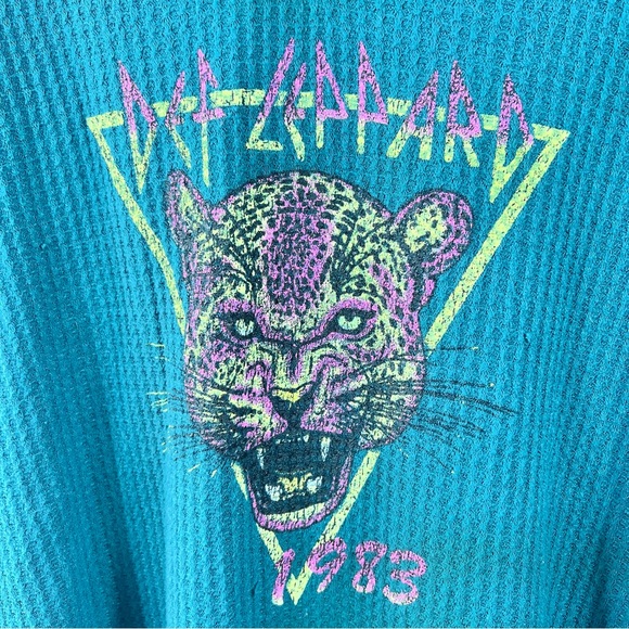 Lane Bryant Def Leppard 1983 Graphic Waffle Knit Top Teal Long Sleeve Plus 18/20 - Picture 5 of 10
